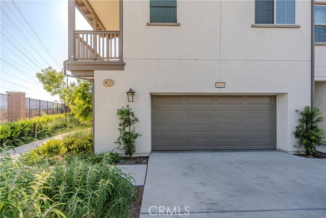 Detail Gallery Image 4 of 16 For 8369 Spirit St, Chino,  CA 91708 - 2 Beds | 2/1 Baths