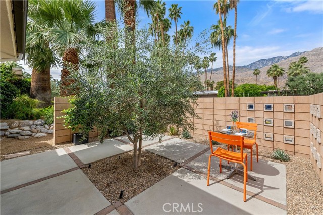 1200 S. Manzanita Avenue, Palm Springs, CA 92264