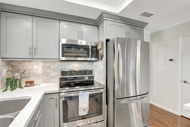 Detail Gallery Image 14 of 35 For 2405 via Mariposa #1-H,  Laguna Woods,  CA 92637 - 2 Beds | 2 Baths