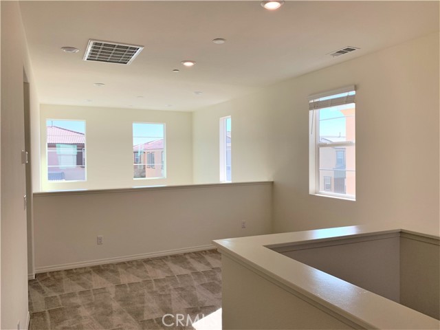 Detail Gallery Image 11 of 17 For 14509 Verona Pl, Corona,  CA 92880 - 4 Beds | 3/1 Baths