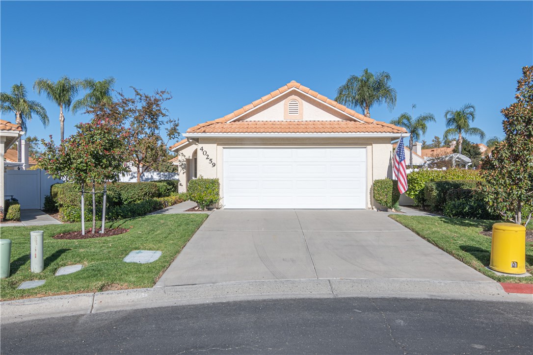 Detail Gallery Image 1 of 36 For 40259 Corte Delfin, Murrieta,  CA 92562 - 2 Beds | 2 Baths