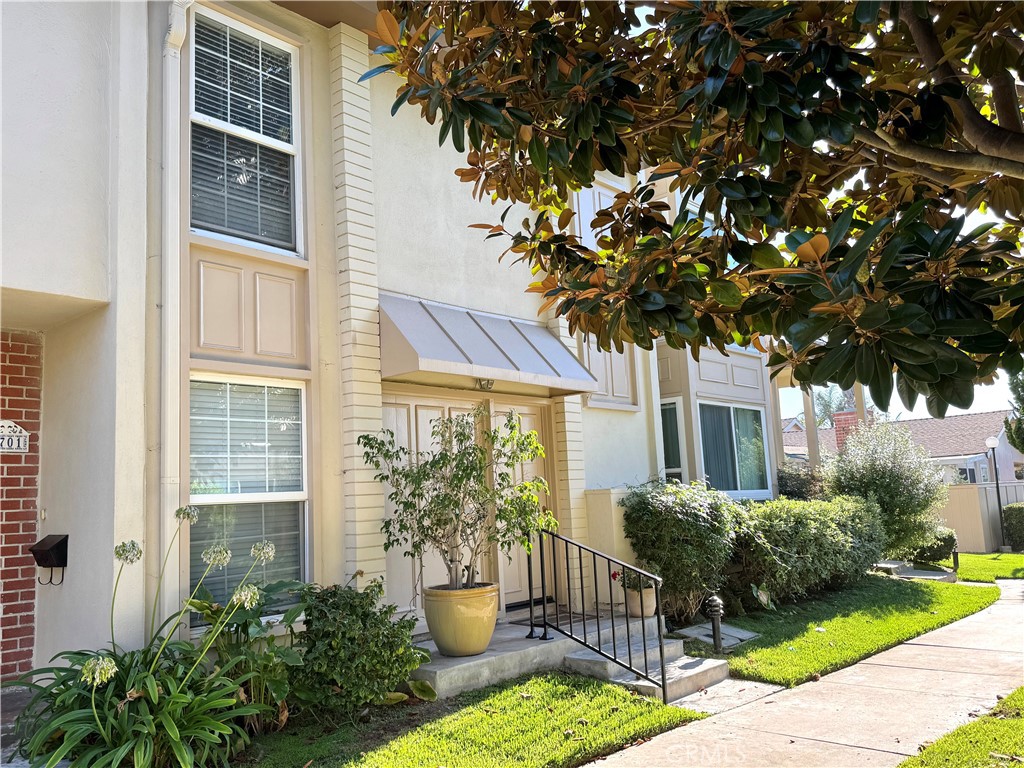 9695 Brookbay Circle