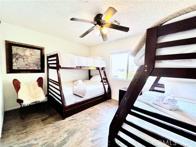 9830 Mesquite Avenue, Desert Hot Springs CA: https://media.crmls.org/medias/5bedd0d9-7232-46ff-ae50-e714974b2fb3.jpg