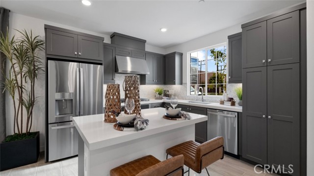 Detail Gallery Image 1 of 1 For 553 Embrook Way, West Covina,  CA 91791 - 3 Beds | 2/1 Baths