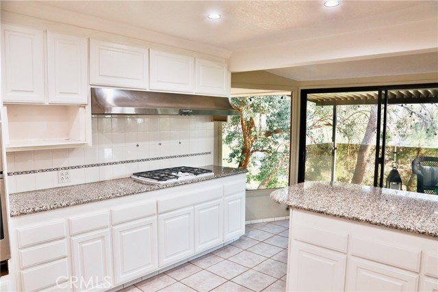 27424 Homyr Place, Canyon Country CA: https://media.crmls.org/medias/5beeaa4f-3a7b-4797-a445-60710c41d376.jpg