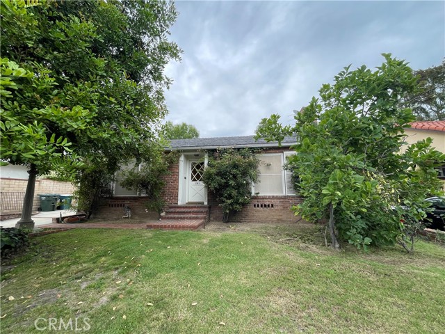 643 W Alegria Avenue, Sierra Madre CA: https://media.crmls.org/medias/5beef34c-4a1d-49f1-a908-d0974fb40b6c.jpg