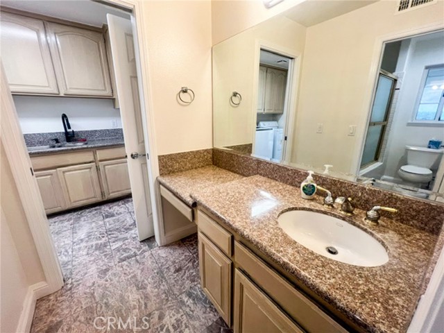 Detail Gallery Image 19 of 45 For 6926 Orozco Dr, Riverside,  CA 92506 - 6 Beds | 5/1 Baths