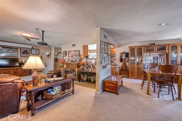 Detail Gallery Image 7 of 20 For 2661 W Chanticleer Road, Anaheim,  CA 92804 - 3 Beds | 2/1 Baths