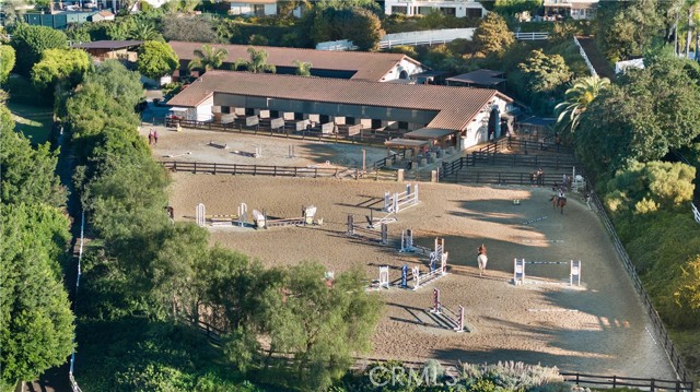 19 Coraltree Lane, Rolling Hills Estates CA: https://media.crmls.org/medias/5befd106-fdd0-4404-8361-7cbb5d482c08.jpg