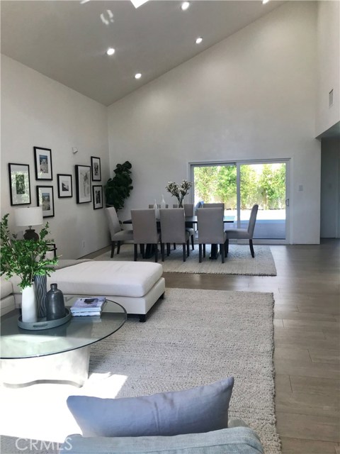 Detail Gallery Image 7 of 52 For 5714 Vantage Ave, Valley Village,  CA 91607 - 4 Beds | 3 Baths