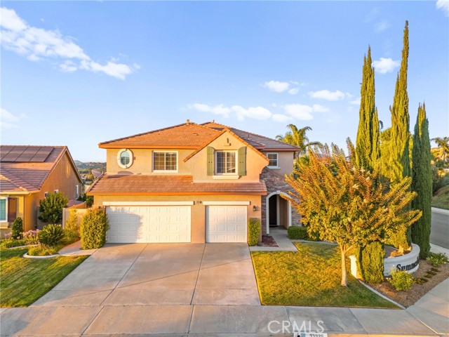 Detail Gallery Image 2 of 73 For 33926 Channel, Temecula,  CA 92592 - 4 Beds | 2/1 Baths