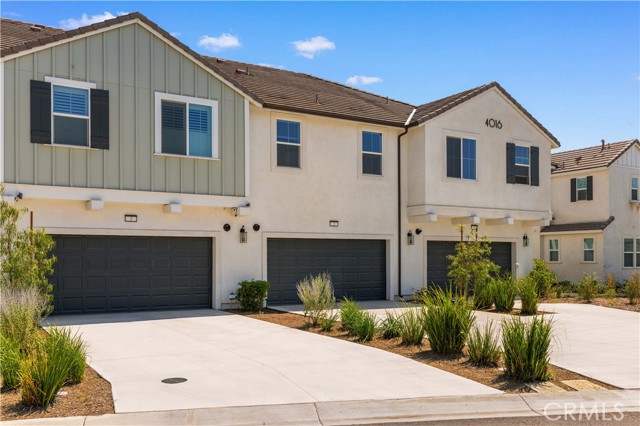 4016 E Peony Paseo, Ontario CA: https://media.crmls.org/medias/5bf05412-1e72-4178-86e8-085d90463239.jpg