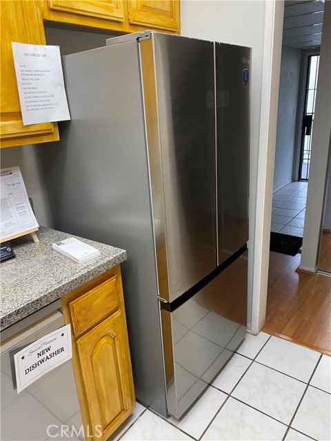 Detail Gallery Image 19 of 34 For 5412 Lindley Ave #108,  Encino,  CA 91316 - 3 Beds | 2 Baths