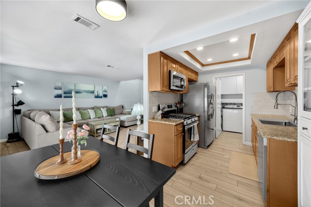 Detail Gallery Image 10 of 42 For 20276 Greenhill Lane #62,  Yorba Linda,  CA 92886 - 2 Beds | 1/1 Baths