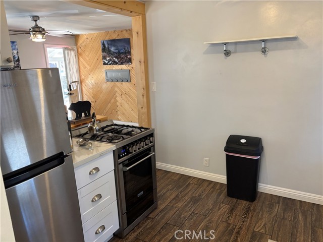 541 Timber Lane, Big Bear Lake CA: https://media.crmls.org/medias/5bf13d00-1ea2-4b75-8890-2786ebb2c796.jpg
