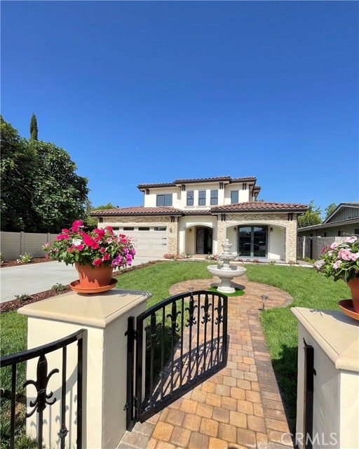 1935 S 6th Avenue, Arcadia CA: https://media.crmls.org/medias/5bf14971-e36d-423a-b099-f6daac5cb031.jpg