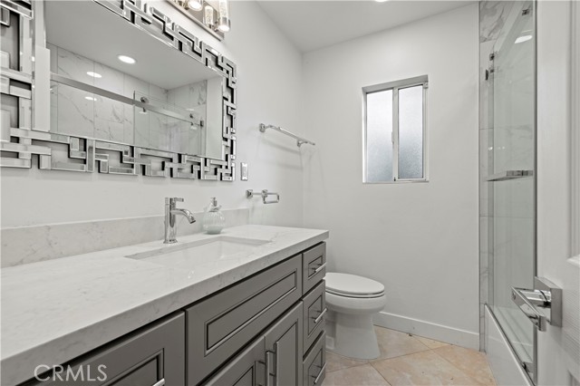 10685 Ledeen Drive, Lakeview Terrace CA: https://media.crmls.org/medias/5bf21232-6326-42e8-a3d8-9b385fc7a549.jpg