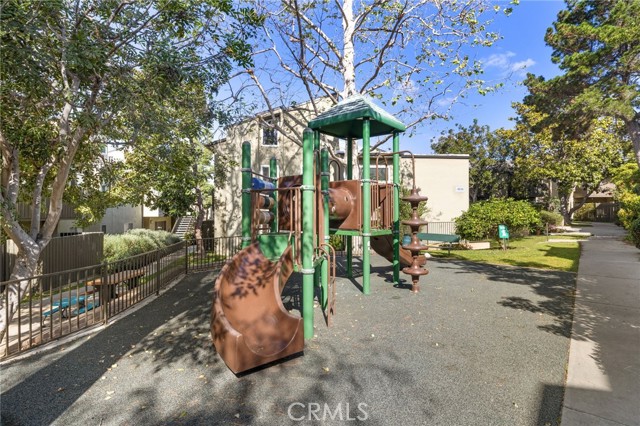 Detail Gallery Image 22 of 31 For 5001 Stoney Creek Rd #354,  Culver City,  CA 90230 - 2 Beds | 2 Baths