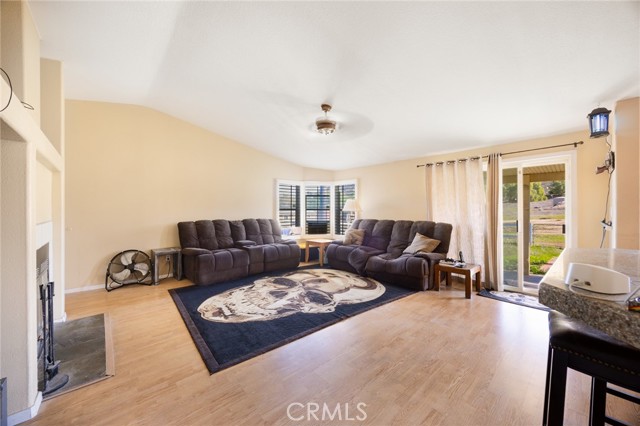 Detail Gallery Image 7 of 25 For 24090 Juniper Hills, Homeland,  CA 92548 - 4 Beds | 2 Baths