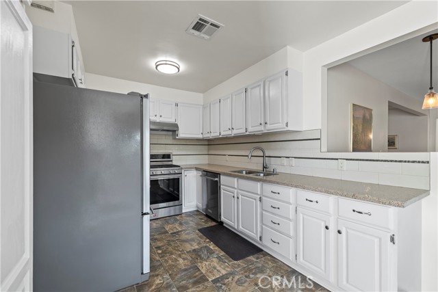 Detail Gallery Image 31 of 45 For 2937 Claremont Heights, Claremont,  CA 91711 - 3 Beds | 2/1 Baths