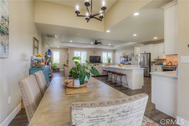 340 Circlewood Drive, Paradise CA: https://media.crmls.org/medias/5bf37d54-227b-4a66-bb52-33339f93a614.jpg