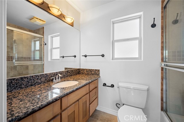 345 W Loraine Street, Glendale CA: https://media.crmls.org/medias/5bf3c1ba-91a2-4e15-a351-52a5458831d8.jpg