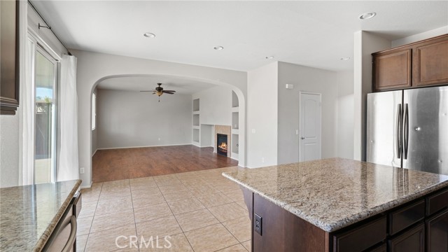 Detail Gallery Image 8 of 17 For 29360 Coral Island Ct, Menifee,  CA 92585 - 3 Beds | 2/1 Baths