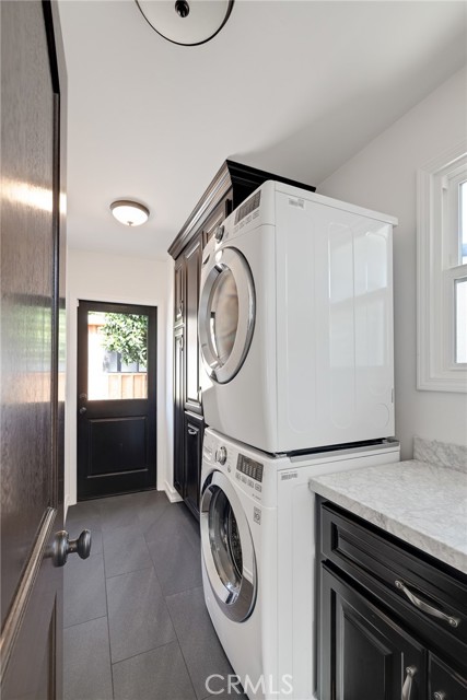 257 Vista Del Parque, Redondo Beach, California 90277, 3 Bedrooms Bedrooms, ,1 BathroomBathrooms,Residential,Sold,Vista Del Parque,SB23149289