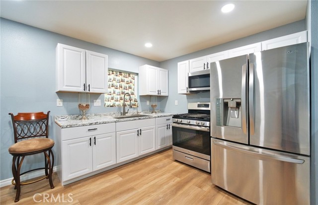 Detail Gallery Image 13 of 50 For 29083 Hook Creek, Cedar Glen,  CA 92321 - 1 Beds | 1 Baths