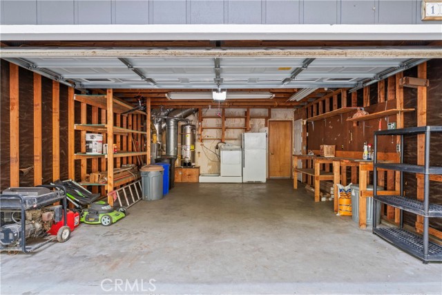 1381 Blackfoot W Trail, Lake Arrowhead CA: https://media.crmls.org/medias/5bf70c95-07d4-4a22-9e69-83c4601078b4.jpg