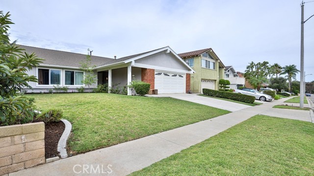 22941 Belquest Drive, Lake Forest CA: https://media.crmls.org/medias/5bf79e08-b56d-4335-82e0-059aa5e42572.jpg