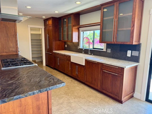 2745 Temple Hills Drive, Laguna Beach CA: https://media.crmls.org/medias/5bf7b783-60fd-414f-bf9d-9f76c2367e30.jpg
