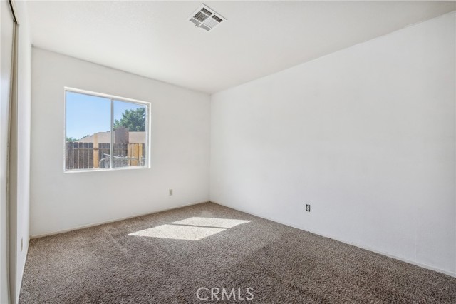3112 Echo Drive, Rosamond CA: https://media.crmls.org/medias/5bf7cf1f-2cc6-4f79-a4ef-5a694b6e9edb.jpg