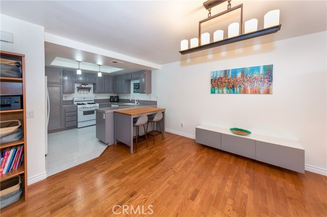 Detail Gallery Image 6 of 22 For 25146 Steinbeck a,  Stevenson Ranch,  CA 91381 - 3 Beds | 2/1 Baths