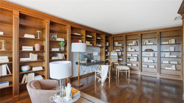 Detail Gallery Image 36 of 47 For 1340 Daily Circle, Glendale,  CA 91208 - 4 Beds | 3 Baths