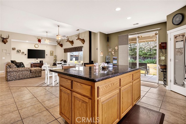 Detail Gallery Image 10 of 41 For 1899 1st, Corning,  CA 96021 - 4 Beds | 2 Baths