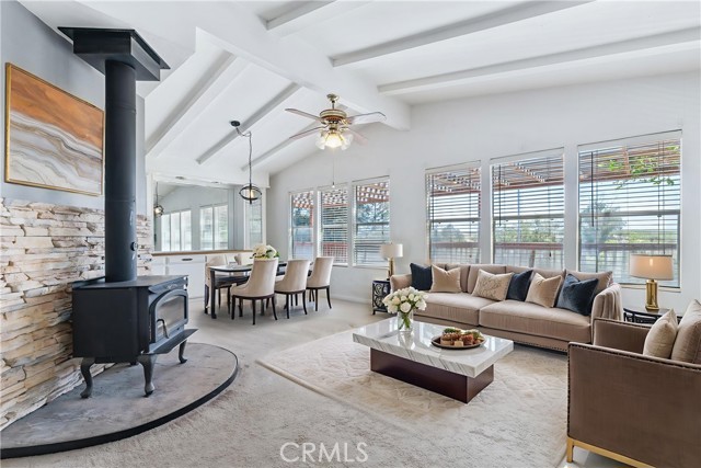 5825 Deer Creek Way, Paso Robles CA: https://media.crmls.org/medias/5bf9ba70-947b-4bd8-80fe-f13cbec686ec.jpg