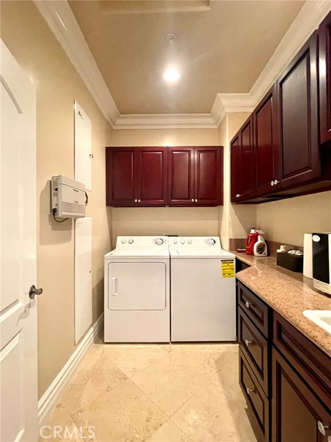 2504 Clark Lane, Redondo Beach, California 90278, 5 Bedrooms Bedrooms, ,4 BathroomsBathrooms,Residential,Sold,Clark,WS22186998