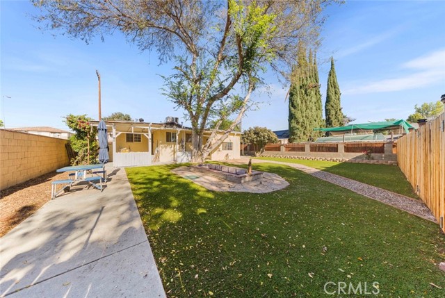 Detail Gallery Image 39 of 52 For 19148 Saticoy St, Reseda,  CA 91335 - 3 Beds | 2 Baths