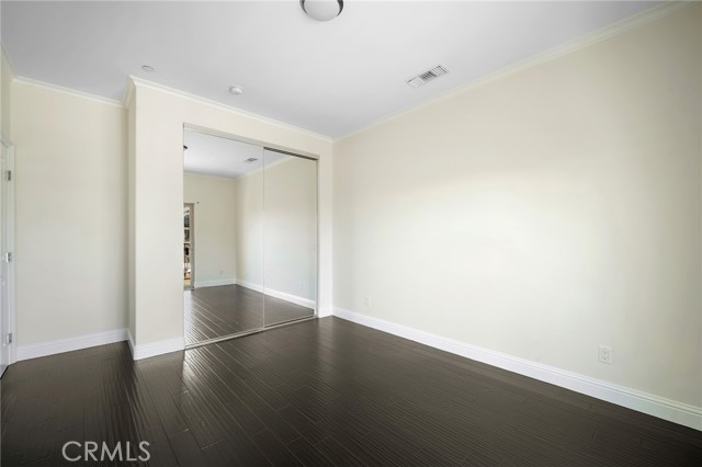 Detail Gallery Image 23 of 29 For 750 E Orange Grove Ave, Burbank,  CA 91501 - 3 Beds | 3 Baths