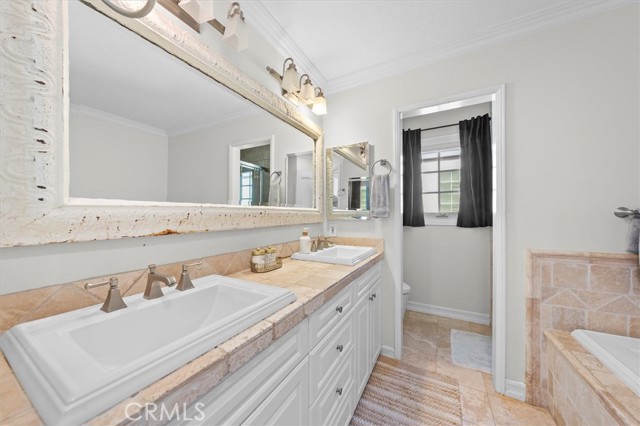 Detail Gallery Image 42 of 49 For 520 2nd St, Manhattan Beach,  CA 90266 - 4 Beds | 3 Baths