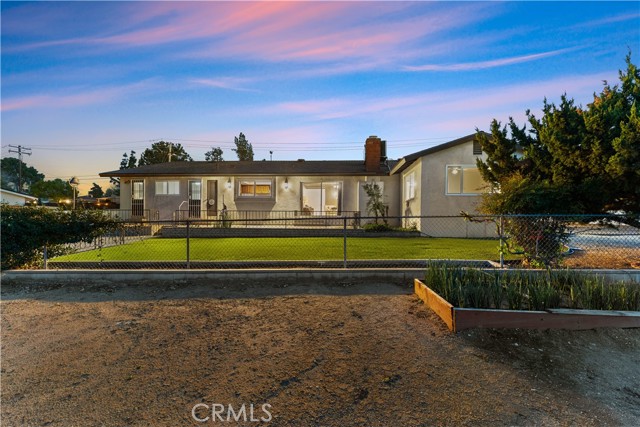 31840 Florida Street, Redlands CA: https://media.crmls.org/medias/5bfc9859-211a-4072-a7a2-a8a890e33e3a.jpg
