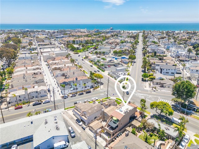 708 Main Street, Huntington Beach CA: https://media.crmls.org/medias/5bfda7de-7ca3-4a2f-acdf-af9f8cdf6d35.jpg