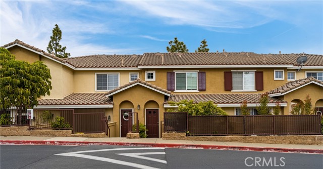 Detail Gallery Image 2 of 37 For 28511 Trento Way, Lake Forest,  CA 92679 - 2 Beds | 2/1 Baths