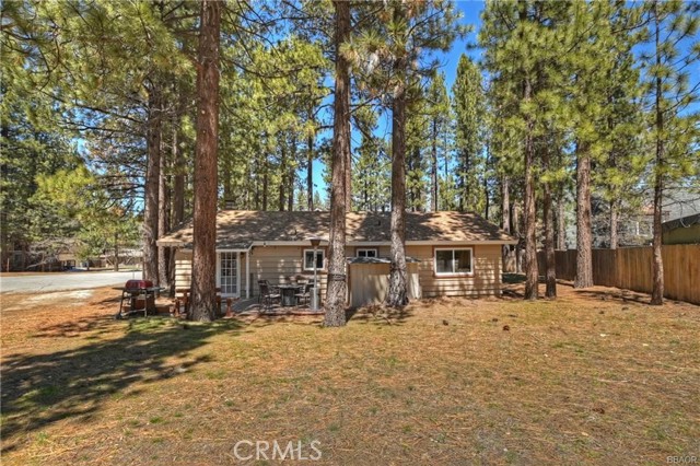 Detail Gallery Image 25 of 28 For 589 St Anton Ct, Big Bear Lake,  CA 92315 - 3 Beds | 1/1 Baths