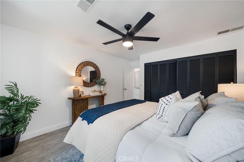 https://media.crmls.org/medias/5bfef8a8-9590-472a-9119-2ff8bed82148.jpg?preset=X-Large