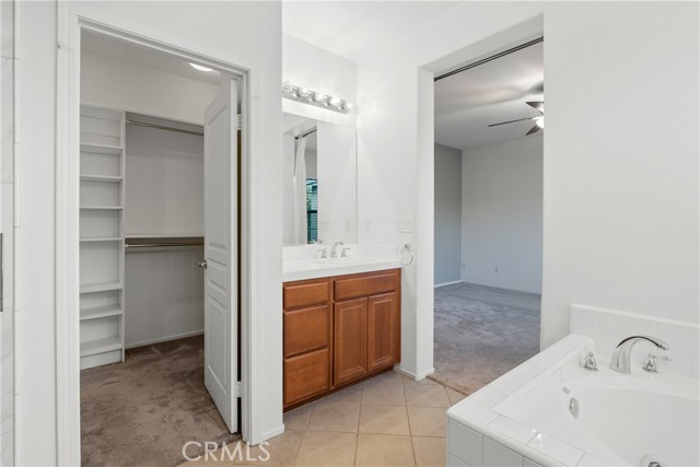 27446 Acacia Drive, Valencia CA: https://media.crmls.org/medias/5bfefe7b-979c-4878-afdf-f7eb16978a1c.jpg