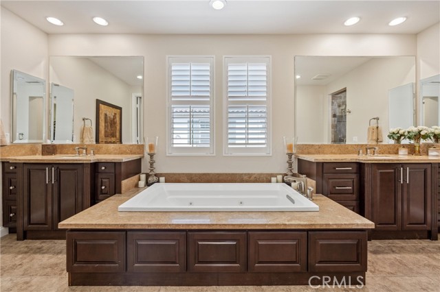8356 Noelle Drive, Huntington Beach CA: https://media.crmls.org/medias/5bff0868-34b3-444f-9827-ee3a34d5de4b.jpg