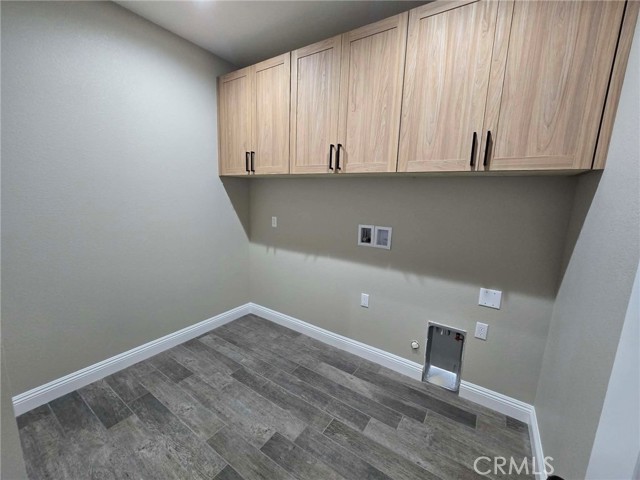 Detail Gallery Image 23 of 28 For 20401 Tonawanda Rd, Apple Valley,  CA 92307 - 4 Beds | 3 Baths