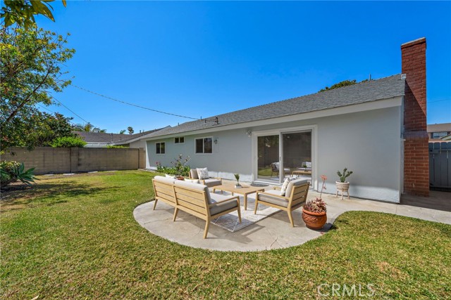 Detail Gallery Image 26 of 32 For 5852 Raphael Dr, Huntington Beach,  CA 92649 - 4 Beds | 2 Baths